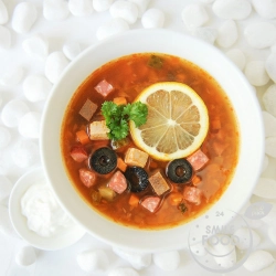 Солянка (ароматна месна супа)